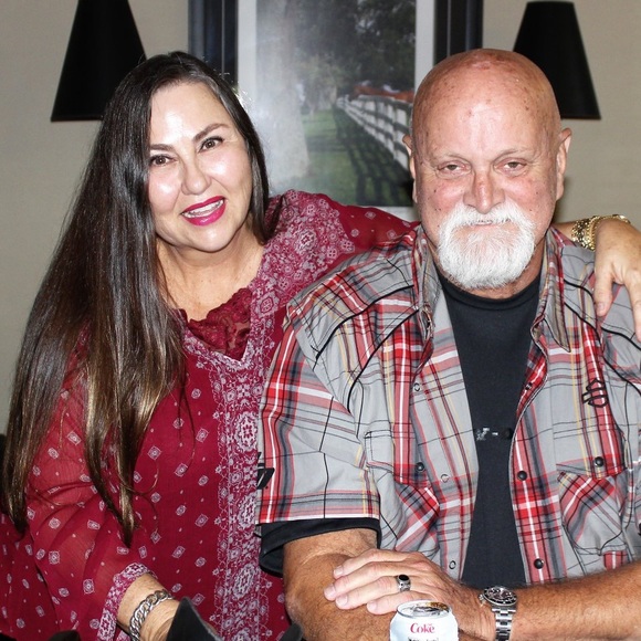 Meet your Posher, Leslie - Picture 2 of 4